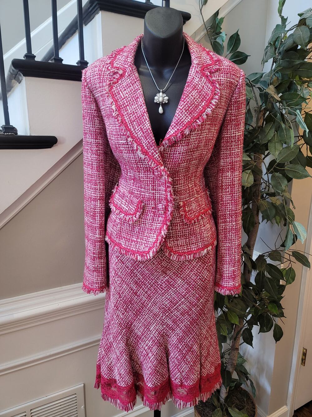 I.C.E. Skirt Suit Set Women's SZ 10 Pink Long Sleeve Blazer Front Pocket Lined